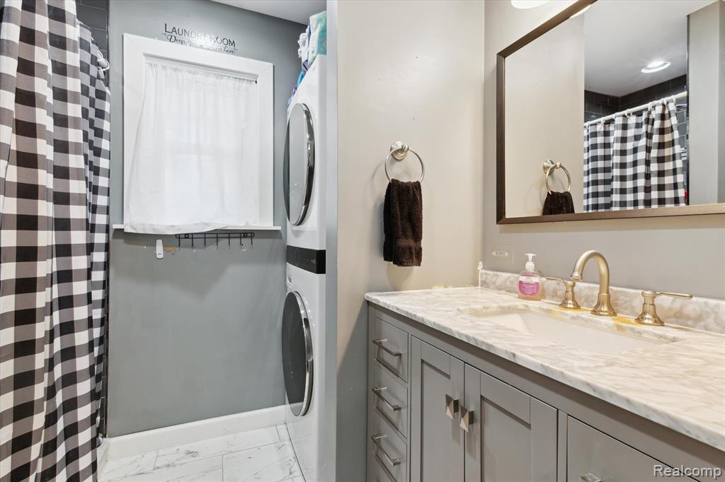 759 Elm Street, Allenton, MI 48002 — Photo 21