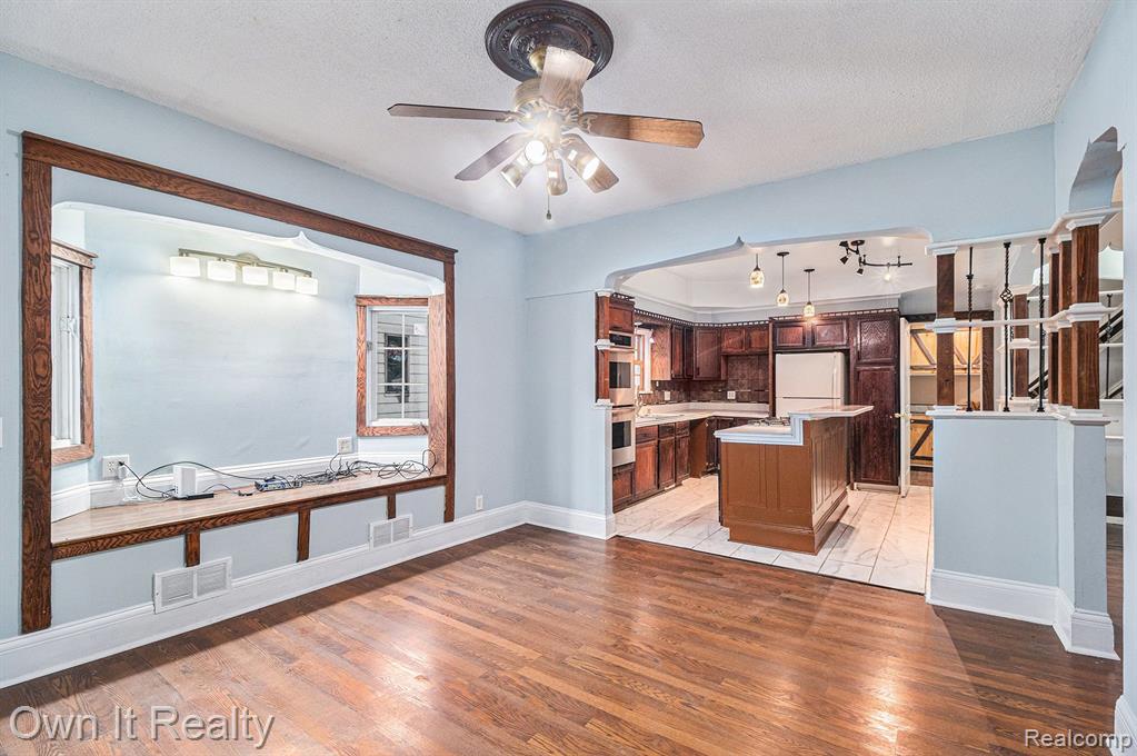 9029 MCGRAW Street, Detroit, MI 48210 — Photo 8