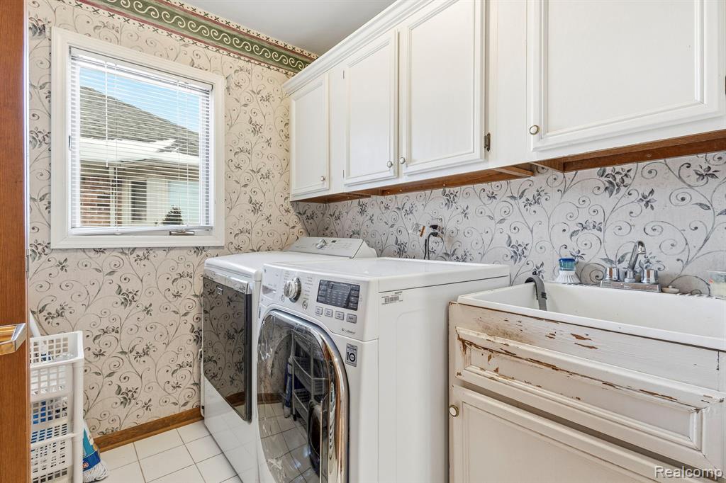 39810 Wilmette Drive, Sterling Heights, MI 48313 — Photo 19