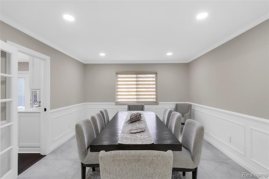 6880 Brookshire Drive, Canton, MI 48187 — Photo 11