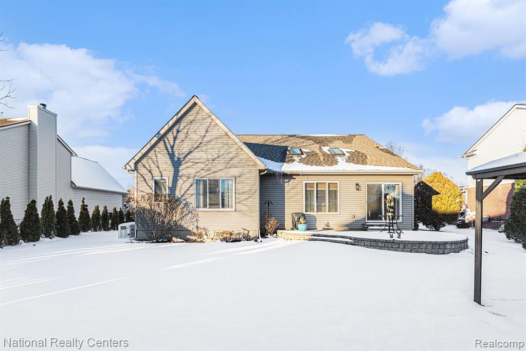 47115 Marina Drive, Van Buren, MI 48111 — Photo 25
