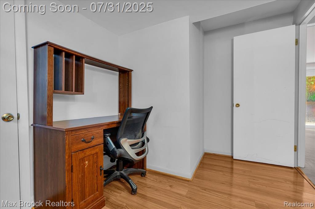 536 Fox River Drive, Bloomfield Hills, MI 48304 — Photo 23