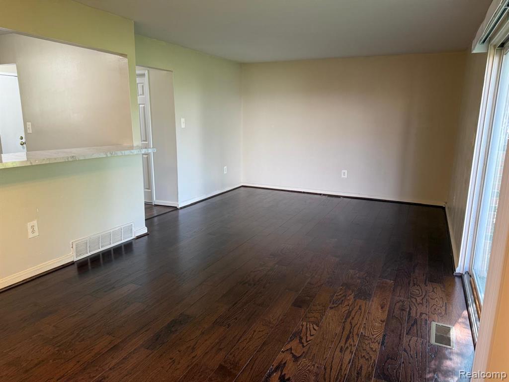 44497 Savery Drive, Canton, MI 48187 — Photo 11