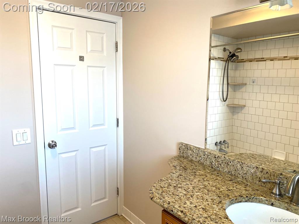 4815 Mansfield Avenue, Royal Oak, MI 48073 — Photo 29