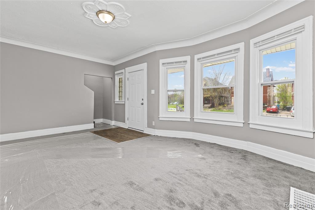 3010 Montclair Street, Detroit, MI 48214 — Photo 16