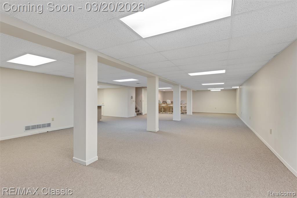 45105 Dunbarton Drive, Novi, MI — Photo 34