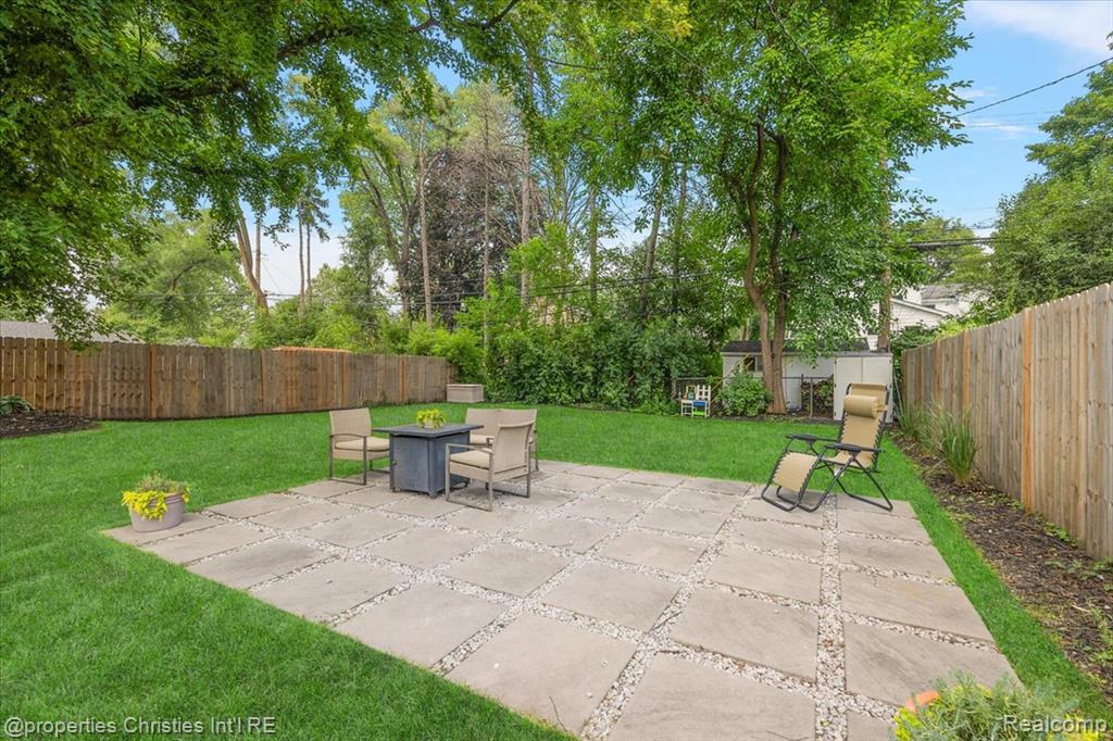 13356 Balfour Avenue, Huntington Woods, MI — Photo 33