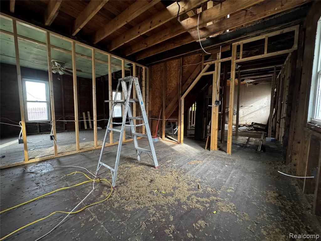 637 S Clemens Avenue, Lansing, MI 48912 — Photo 14