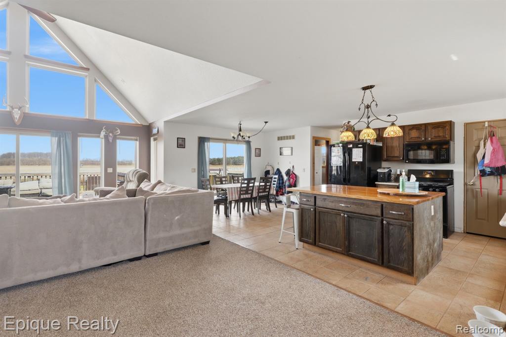 8455 Taft Road, Ovid, MI 48866 — Photo 11