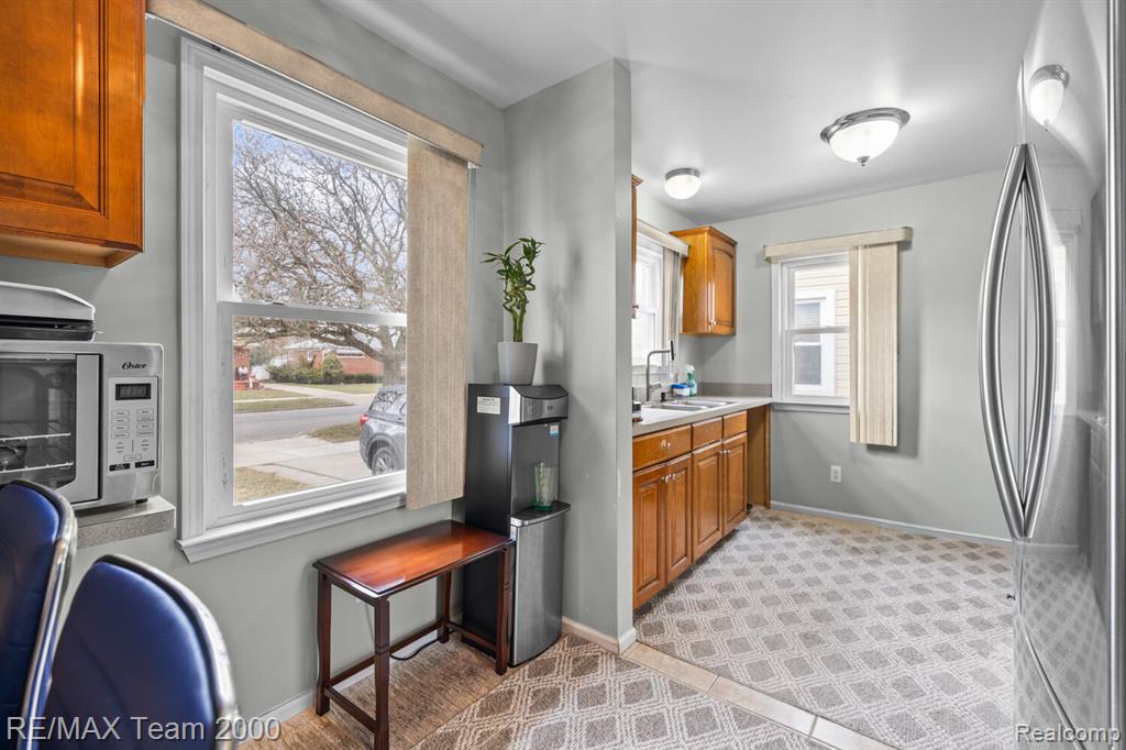 6872 Artesian Street, Detroit, MI 48228 — Photo 9