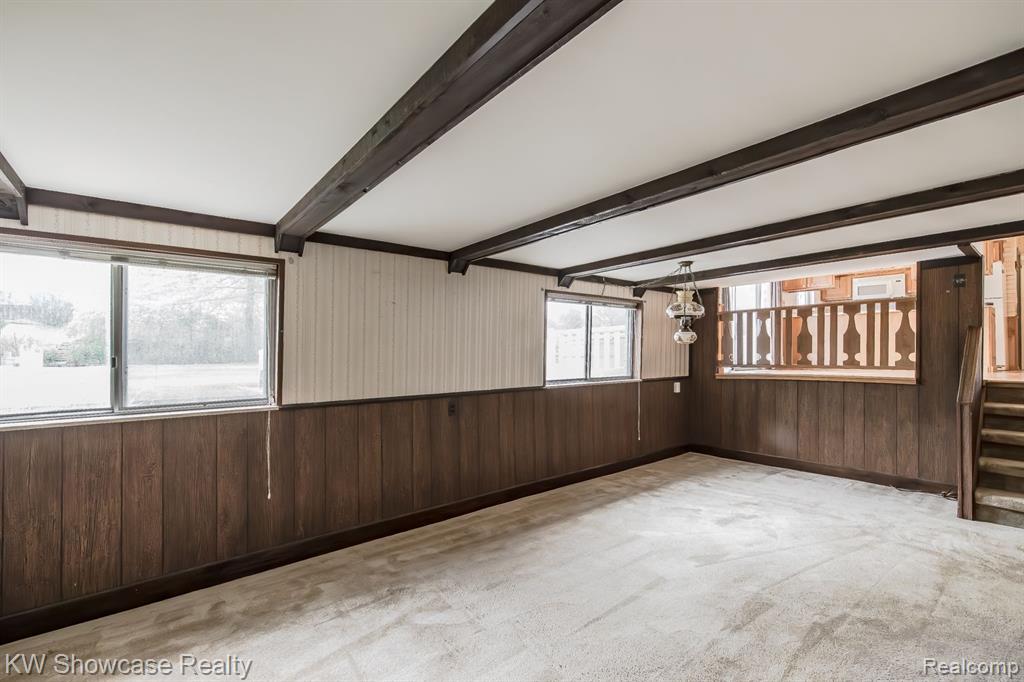 841 DRIBURG Drive, Commerce Twp, MI 48390 — Photo 21