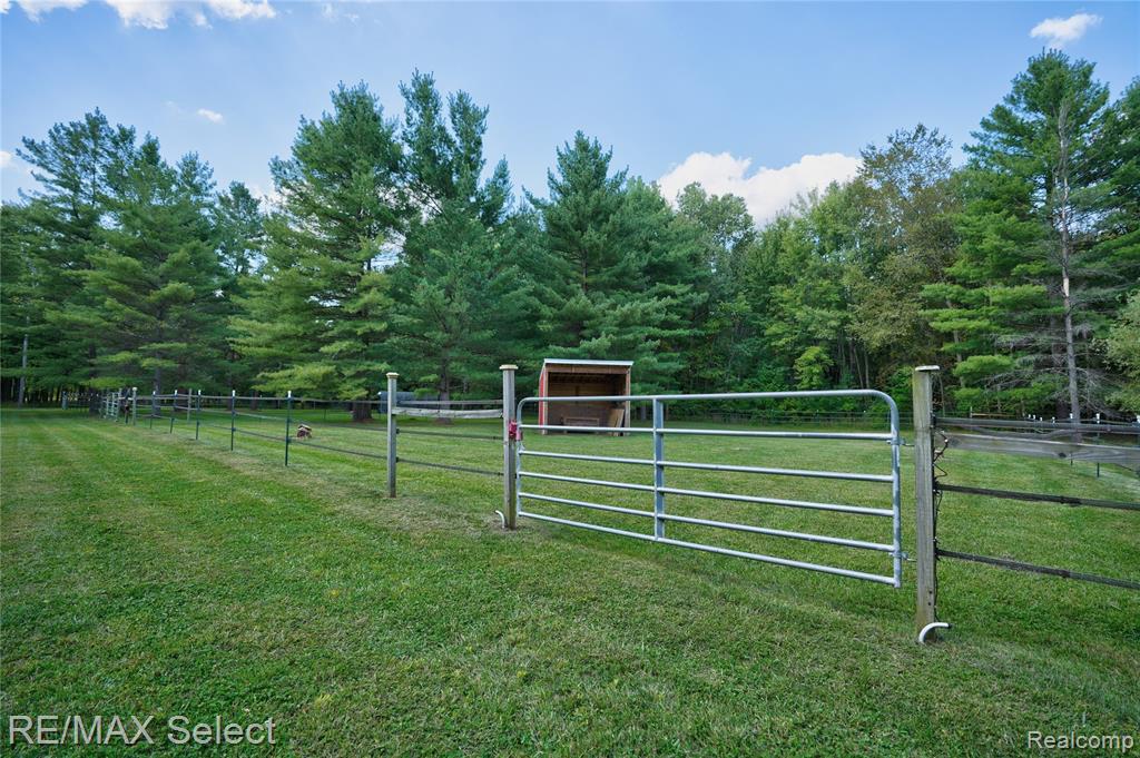 10350 S Horton Road, Goodrich Vlg, MI — Photo 21