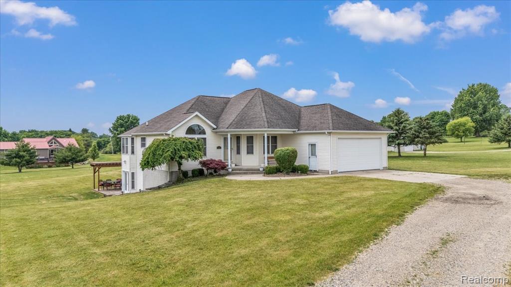 2551 Marathon Road, Lapeer, MI 48446 — Photo 2
