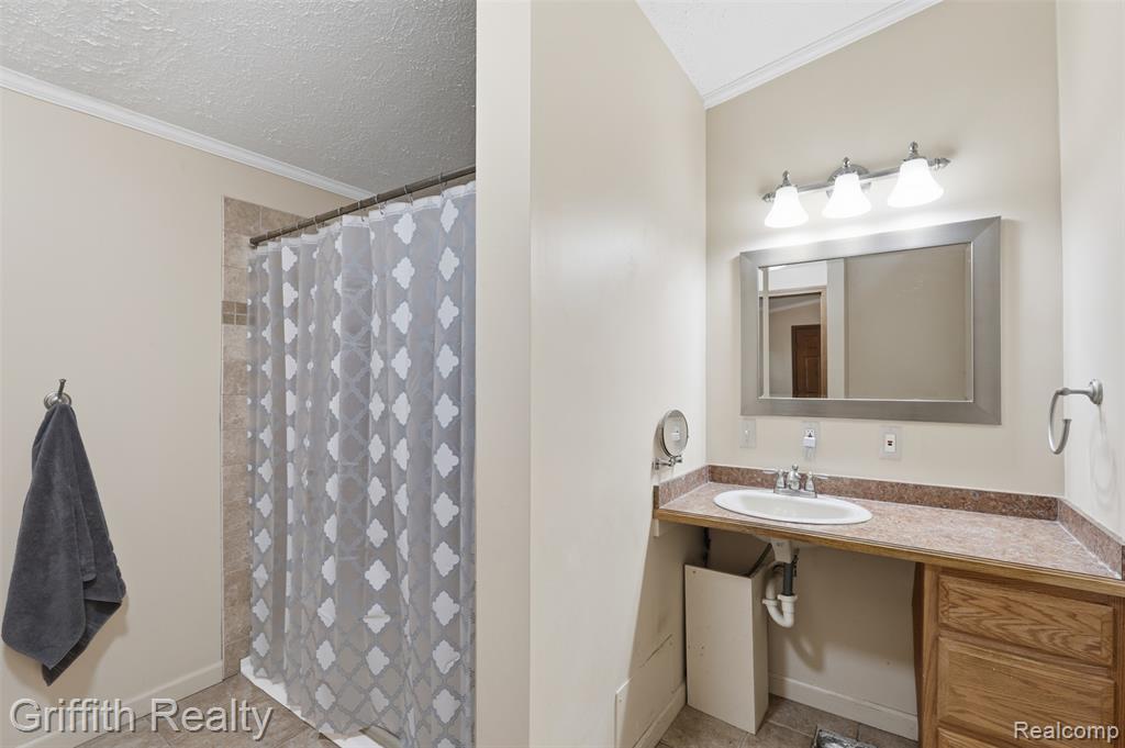 260 Ellsworth Lake Drive, Gregory, MI 48137 — Photo 19