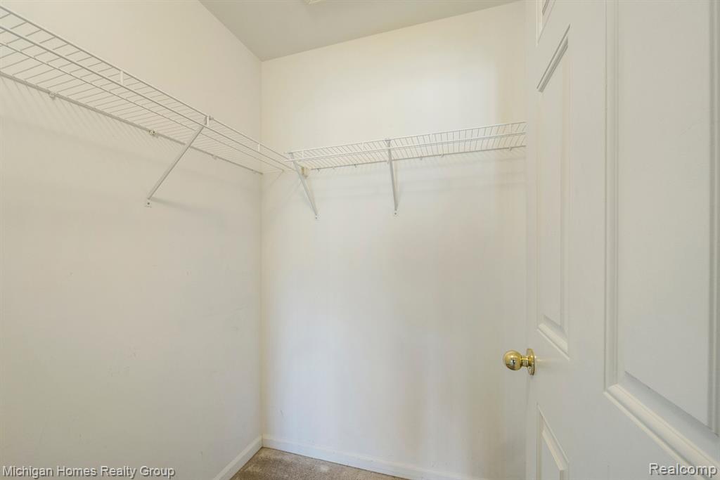 45521 HIDDEN VIEW, Utica, MI 48315 — Photo 18
