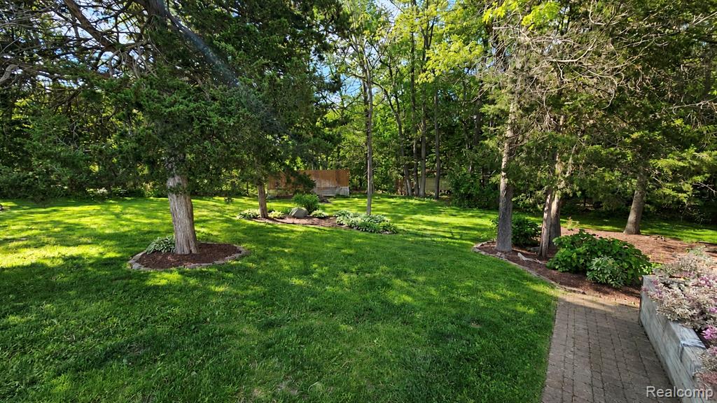950 Fuller Lane, White Lake, MI — Photo 12