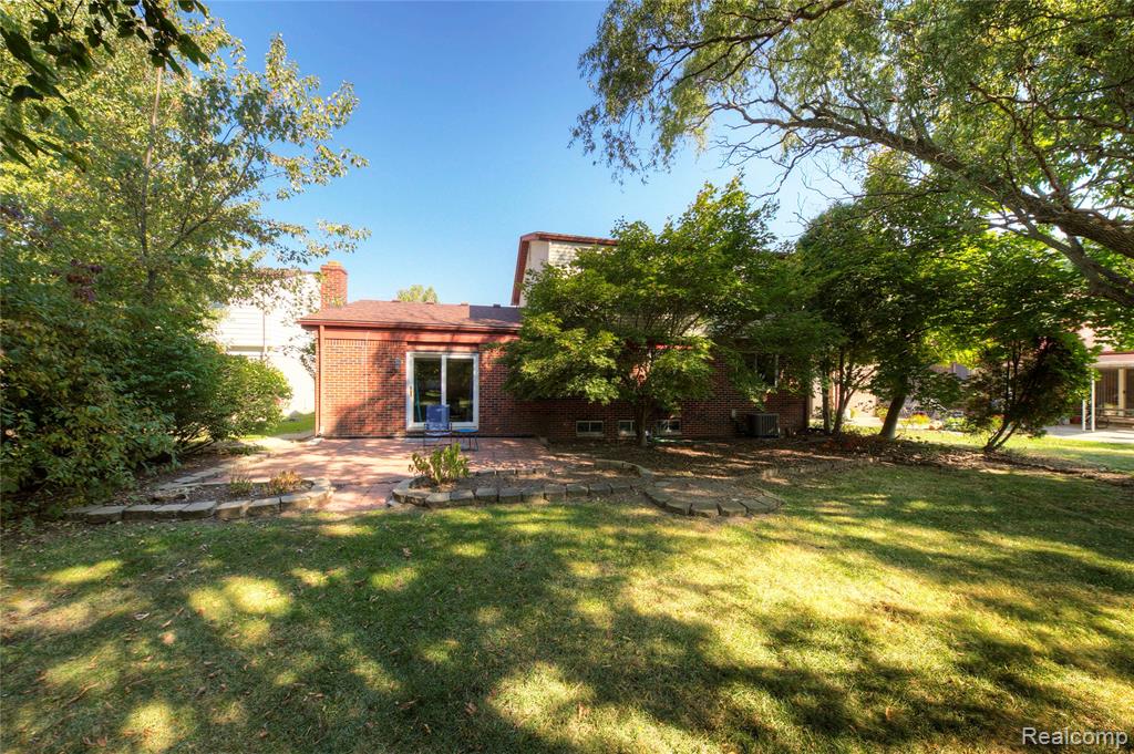 42437 Majestic Court, Canton, MI 48188 — Photo 48