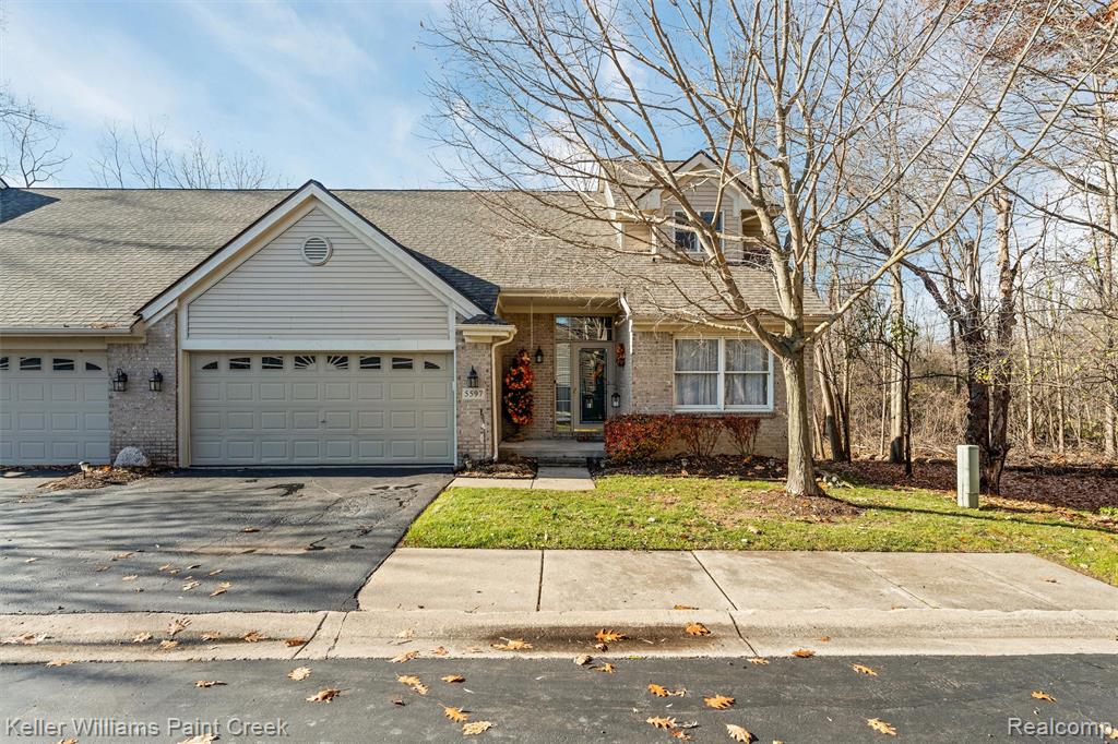 5597 Ashby Court, Waterford, MI 48327 — Photo 2