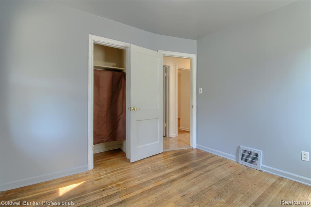 9951 TECUMSEH, Redford, MI 48239 — Photo 13