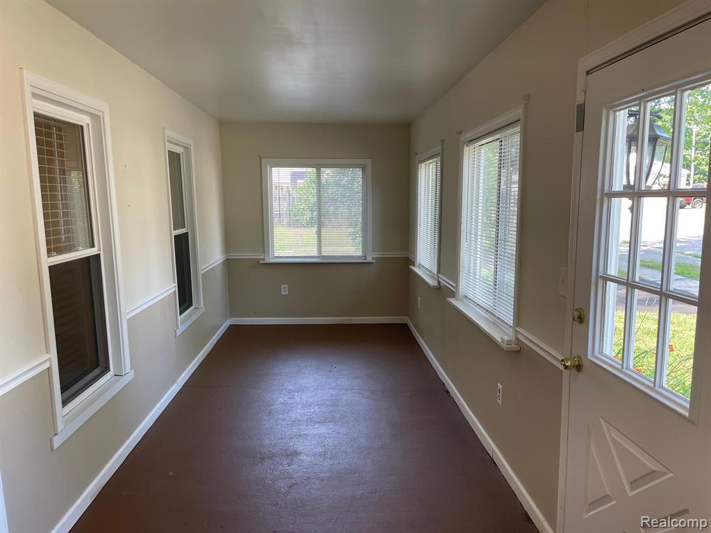 32 EAST Street, Oxford, MI 48371 — Photo 12