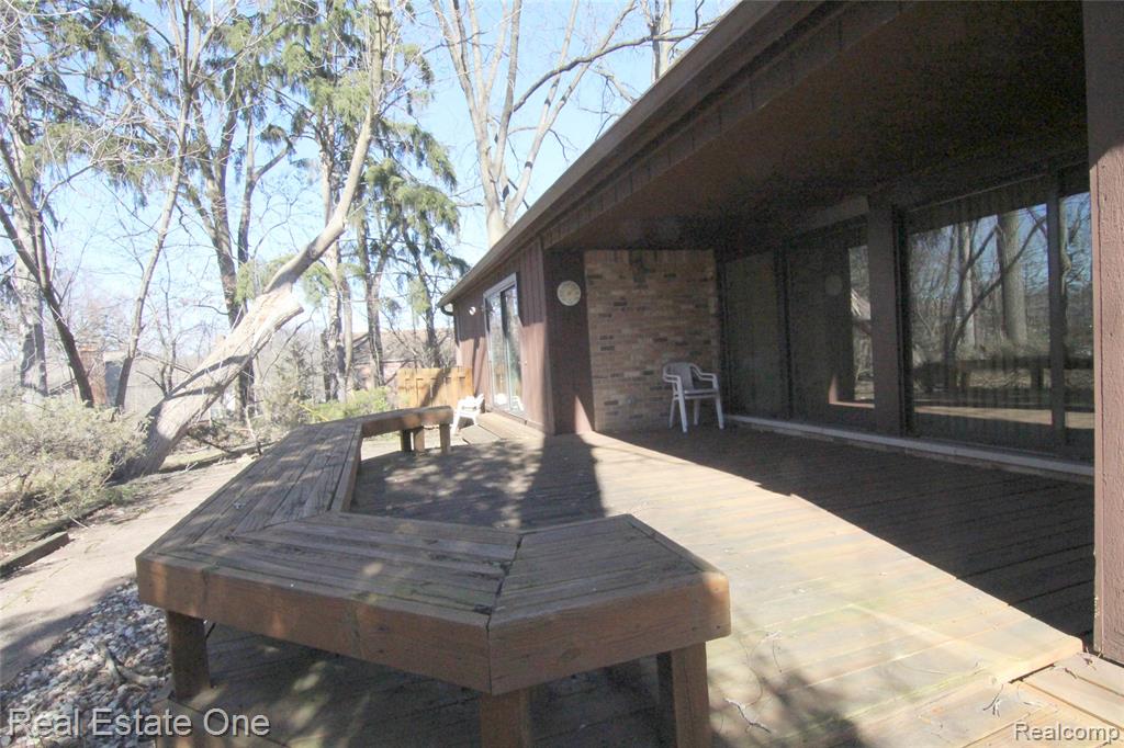 4458 Southmoor Lane, West Bloomfield, MI 48323 — Photo 31