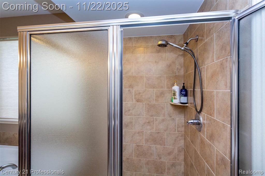 43835 Pheasant Lane, Clinton Twp, MI 48038 — Photo 21
