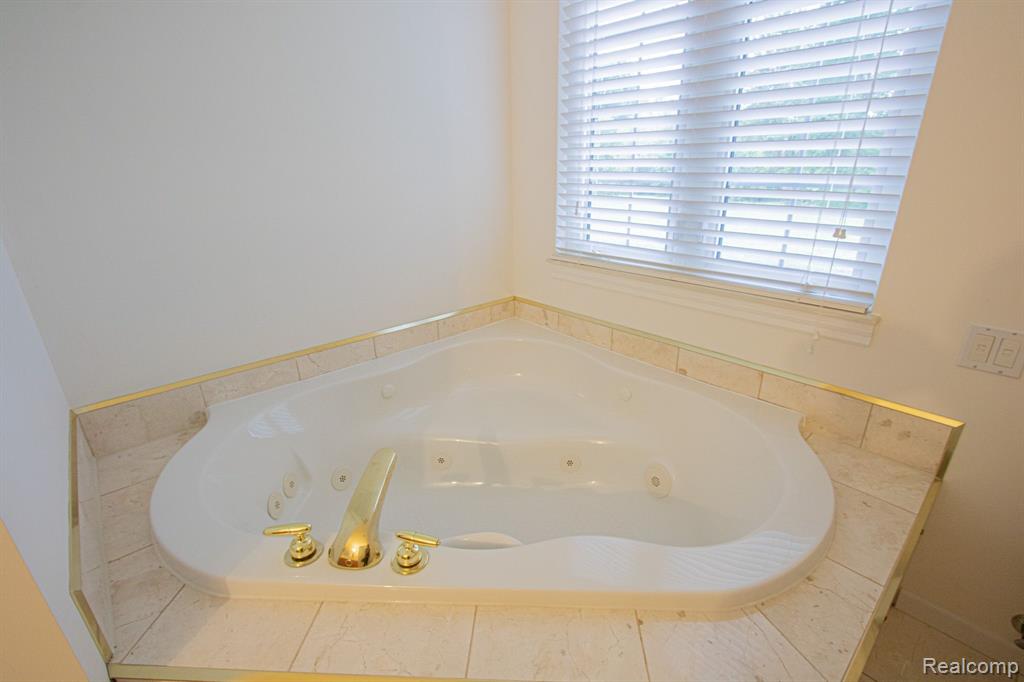 5112 BRYSON Lane, East China, MI — Photo 17
