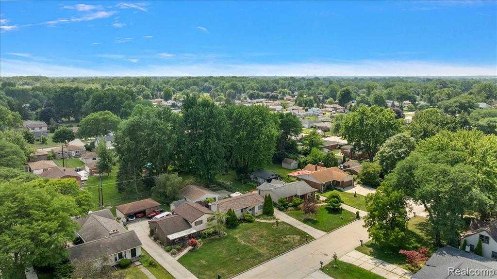 5242 Mansfield Avenue, Sterling Heights, MI 48310 — Photo 43