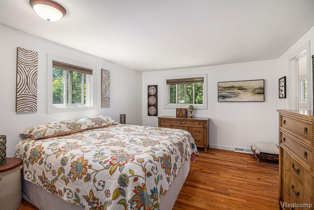 13304 Pomona Drive, Fenton, MI 48430 — Photo 14