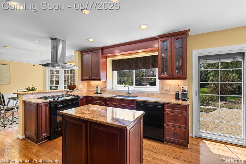 45075 Courtview Trail, Novi, MI — Photo 13