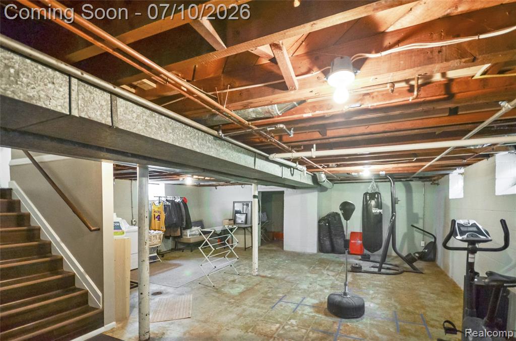 29067 Milton Avenue, Madison Heights, MI 48071 — Photo 26