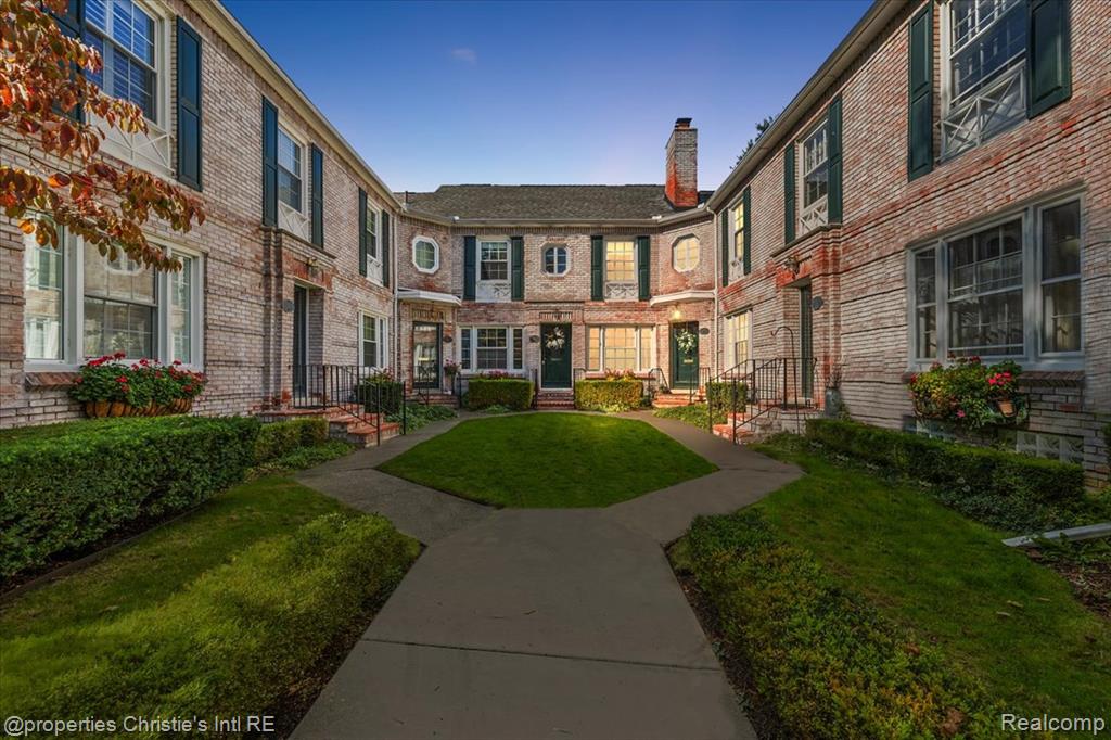 45 Cranford Lane, Grosse Pointe, MI 48230 — front exterior