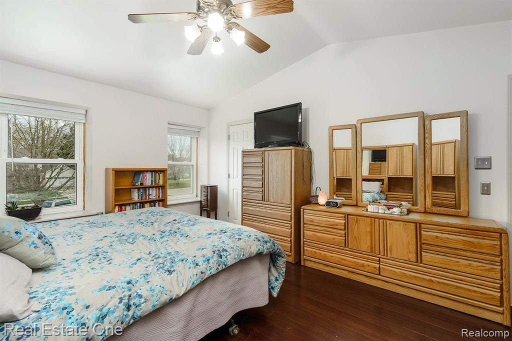 4067 HIGHVIEW, Waterford, MI 48329 — Photo 31