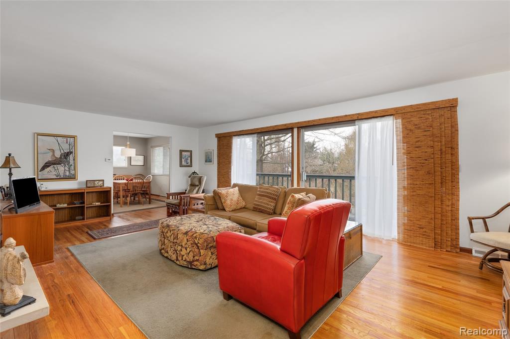 9801 Gibbs Road, Clarkston, MI 48348 — Photo 4