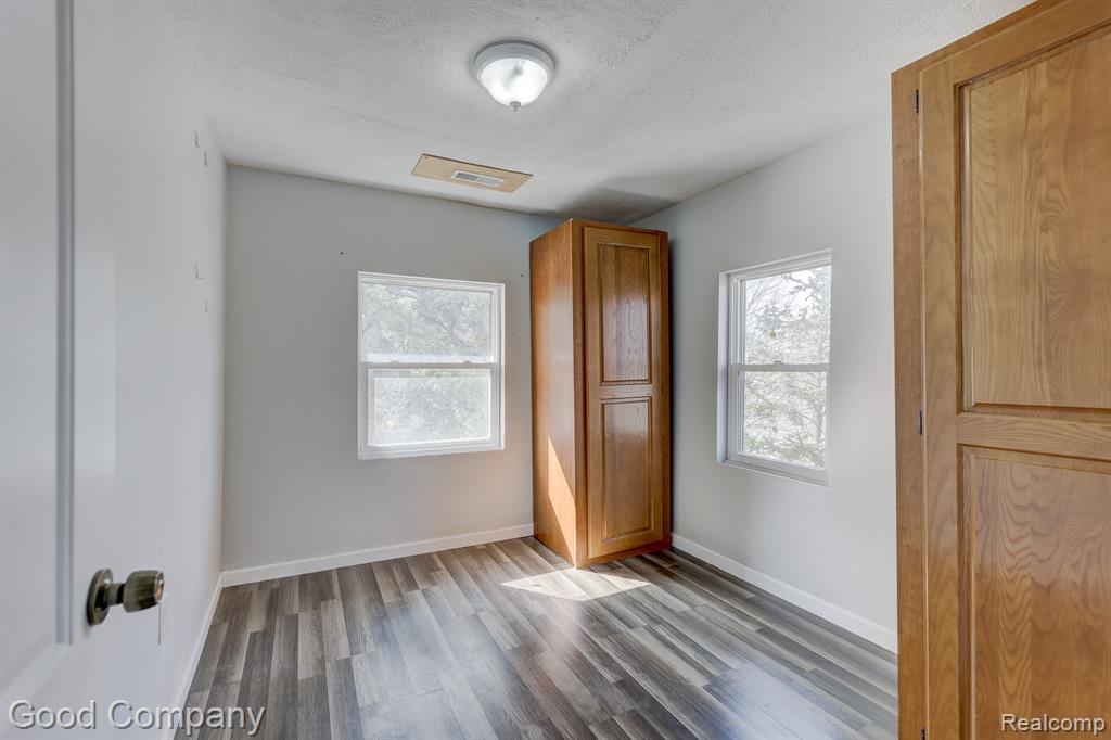 813 S Center Street, Royal Oak, MI 48067 — Photo 23