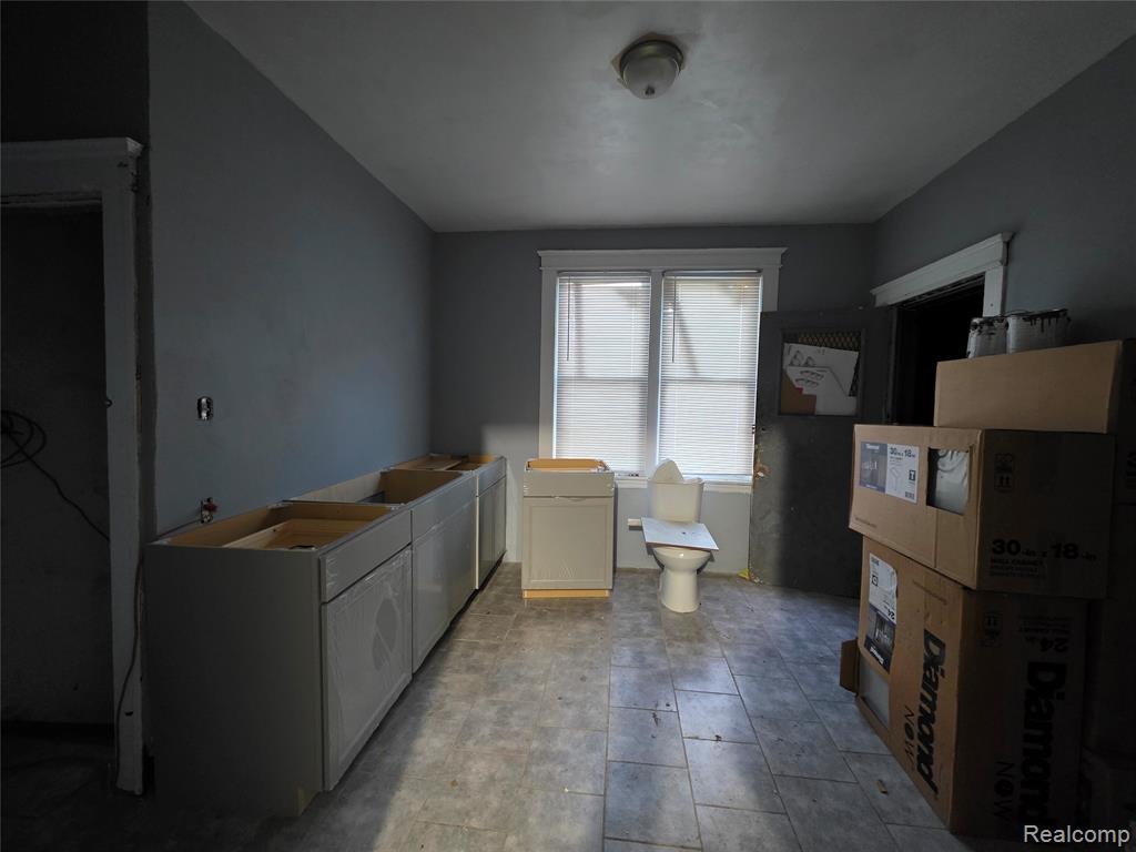 3439 Cadillac Boulevard, Detroit, MI 48214 — Photo 12