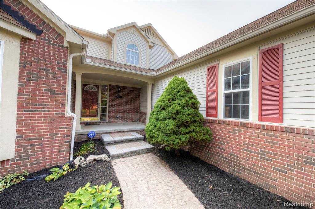 4269 Warrington Drive, Wixom, MI 48393 — Photo 2