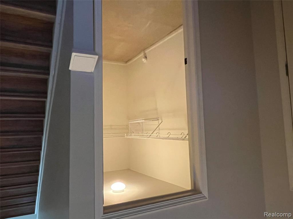 4128 Berkeley Avenue, Canton, MI 48188 — Photo 19