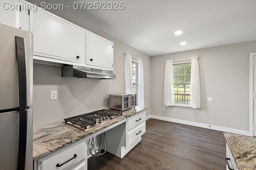 39869 Village Wood Lane, Novi, MI — Photo 23