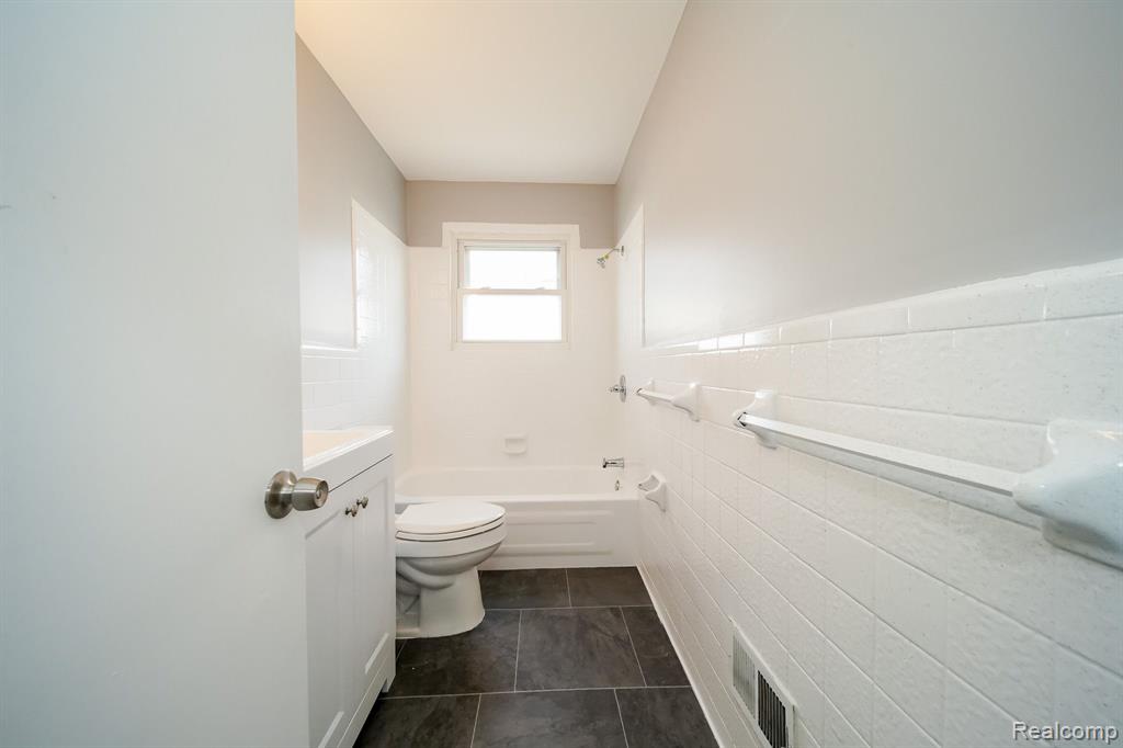5943 FELLRATH Street, Taylor, MI 48180 — Photo 31