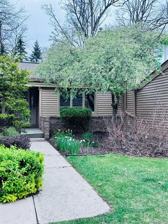 5440 PARKGROVE Road, Ann Arbor, MI 48103 — Photo 2