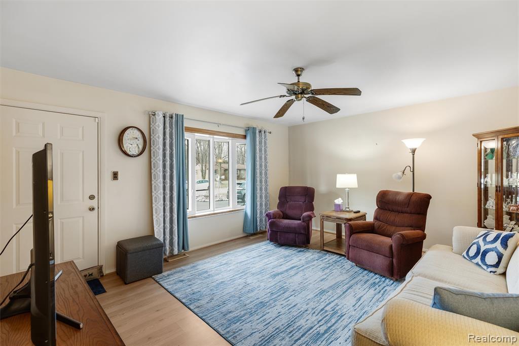 5214 Heath Avenue, Clarkston, MI — Photo 3