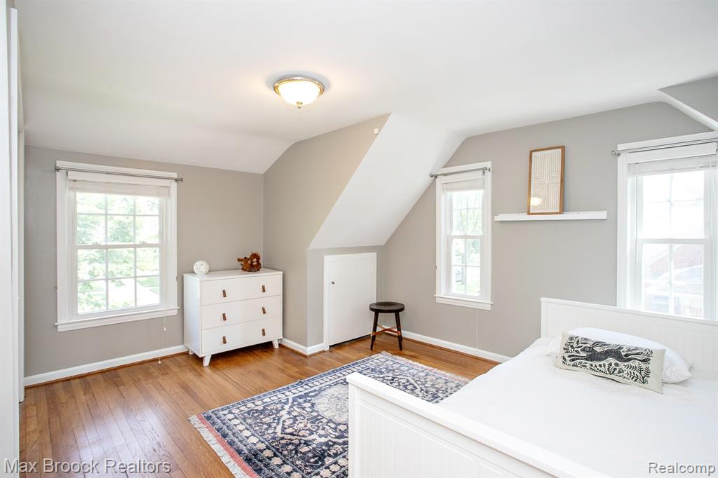 10475 Vernon Avenue, Huntington Woods, MI — Photo 30