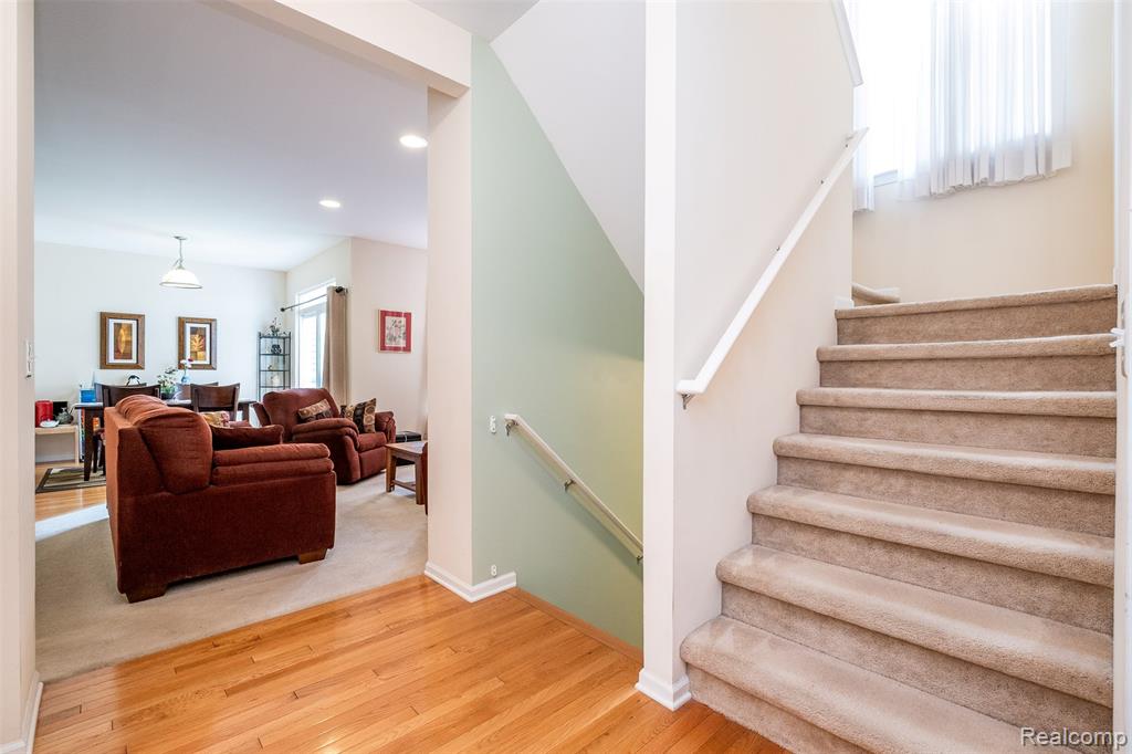 3147 Summers Road, Keego Harbor, MI 48320 — Photo 24