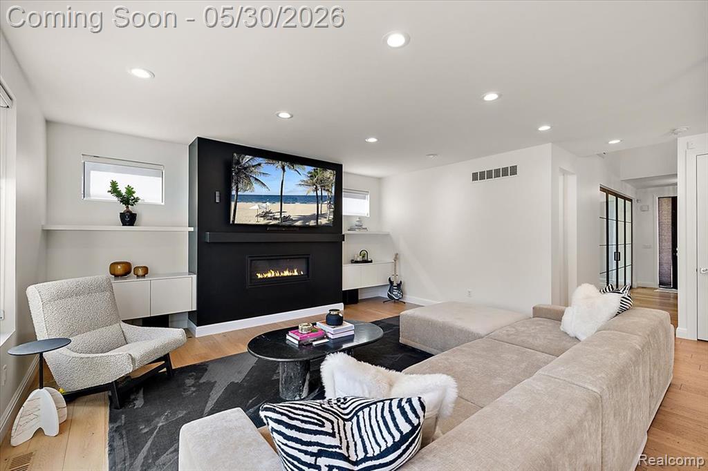 4102 Woodland Avenue, Royal Oak, MI 48073 — Photo 30