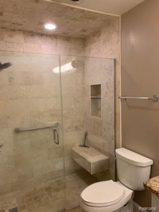 5682 Stonington Court, West Bloomfield, MI — Photo 9