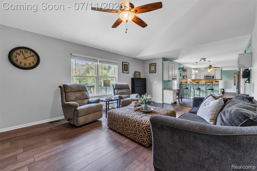 3955 Forest Edge Drive, Commerce Twp, MI 48382 — Photo 23