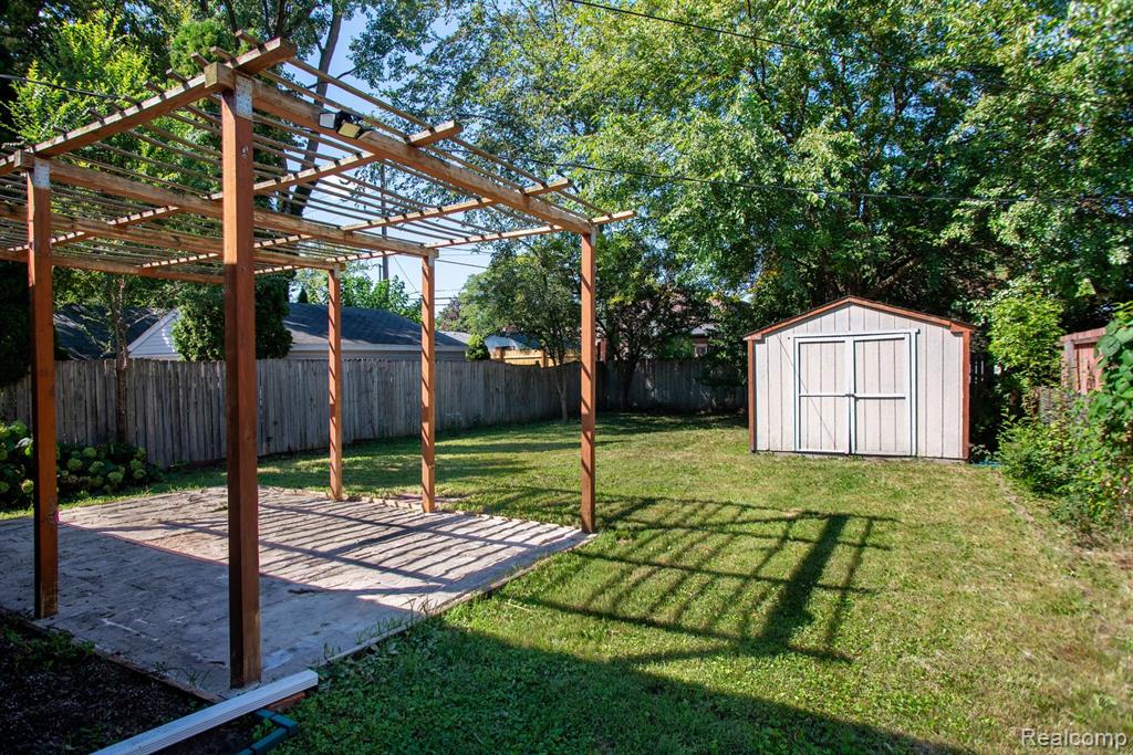 6873 Mayburn Street, Dearborn Heights, MI 48127 — Photo 38