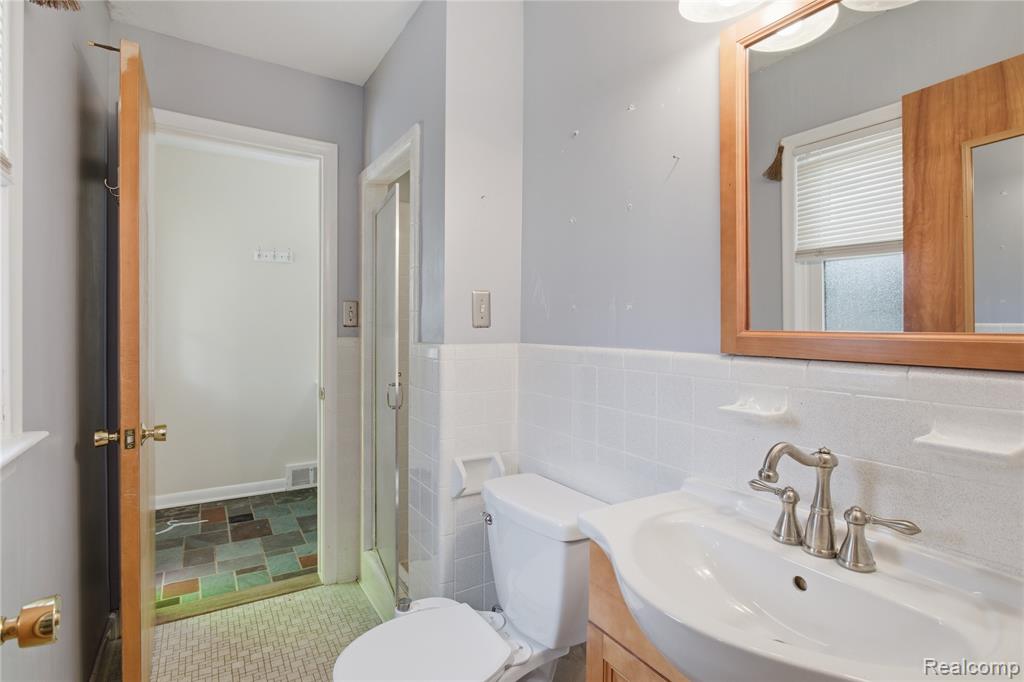 29256 Utley Road, Farmington, MI 48334 — Photo 36