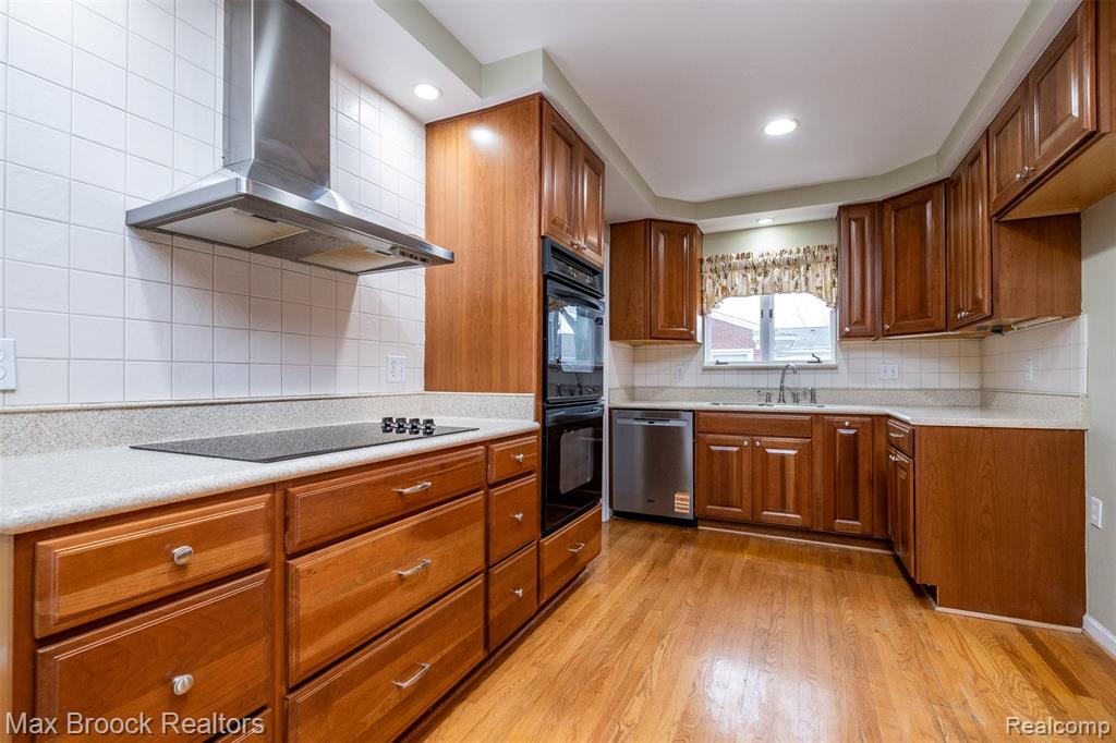 138 S Cranbrook Cross Road, Bloomfield Hills, MI 48301 — Photo 13